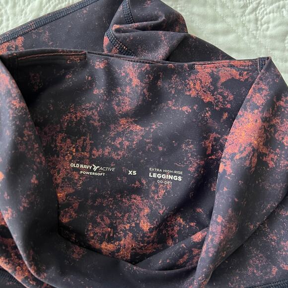 Old Navy Extra High Rise Powersoft Leggings Go Dry Purple Pink Galaxy XS NWT - Picture 5 of 7